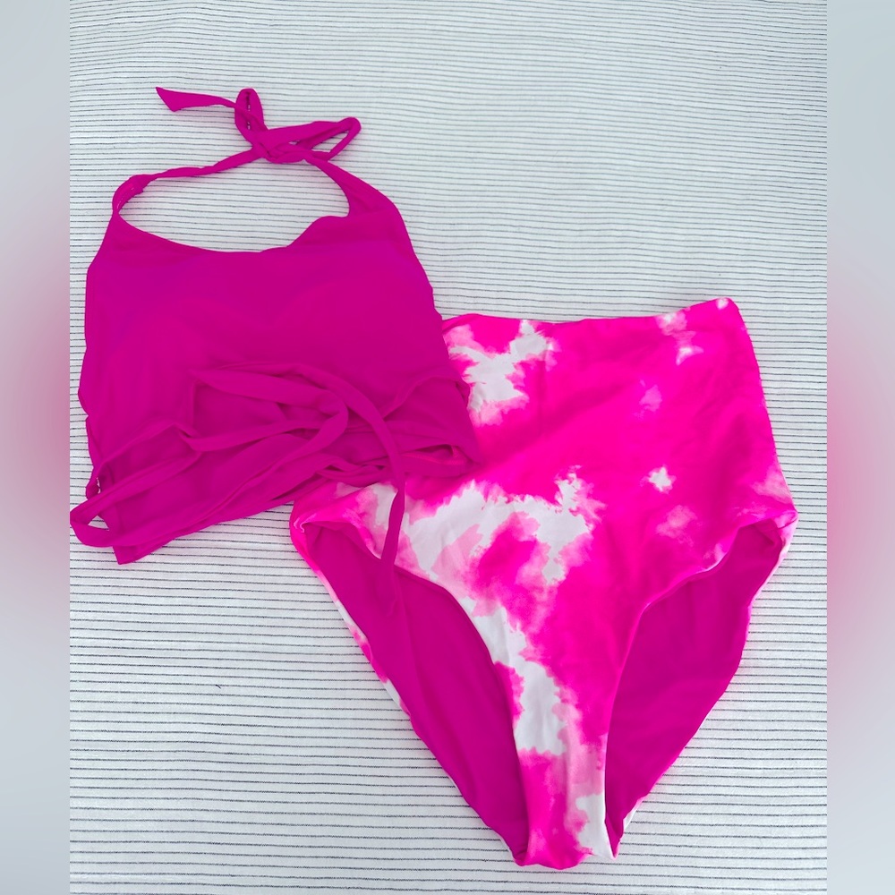 Coral Reef swimsuit. 2 pieces.
